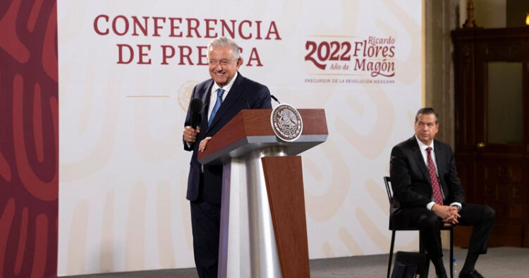 AMLO exhibe cuánto costaba al pueblo el “gobierno mantenido”