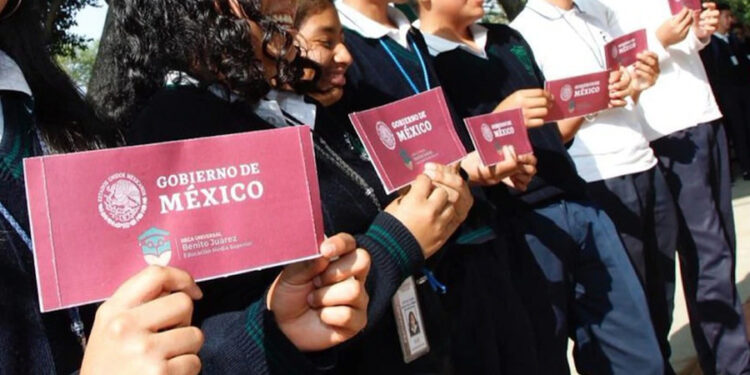 ¿Cuándo llega la beca Benito Juárez?