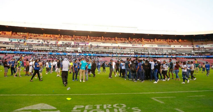 Fiscalía va por otros 18 agresores en partido Querétaro vs Atlas