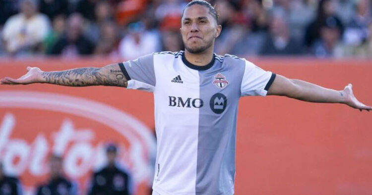 Carlos Salcedo volverá a la Liga MX