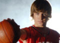 Zac Efron reaparece en escuela de película High School Musica