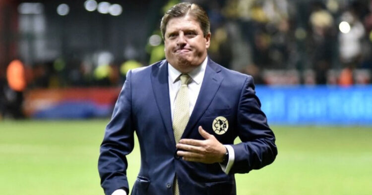 Ladrones asaltan casa de Miguel Herrera