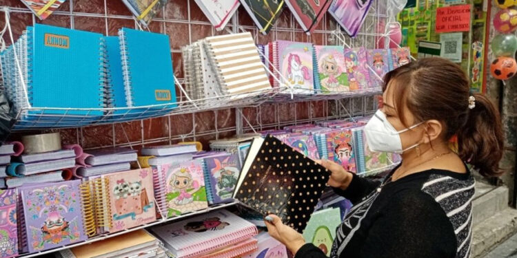 Suben 20% los útiles escolares por inflación
