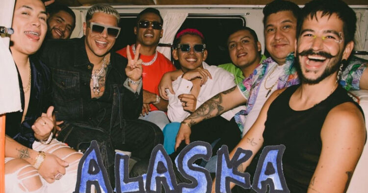 Camilo y Grupo Firme presentan su nuevo éxito «Alaska»
