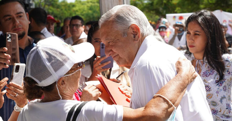 Elección interna de Morena fue una jornada democrática: AMLO