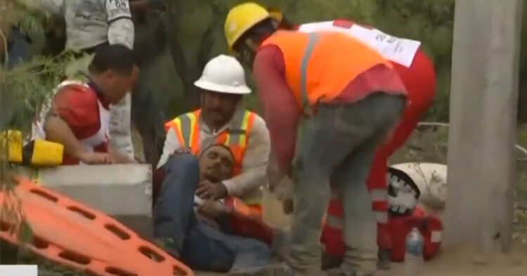 Trabajador resulta herido en rescate de mineros atrapados en Coahuila
