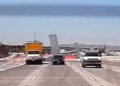 Avión hace dramático aterrizaje forzoso en plena carretera