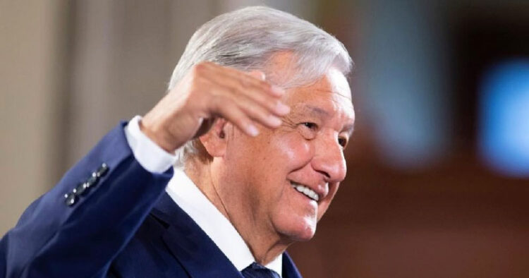 AMLO acepta reto de Fox de tomarse foto