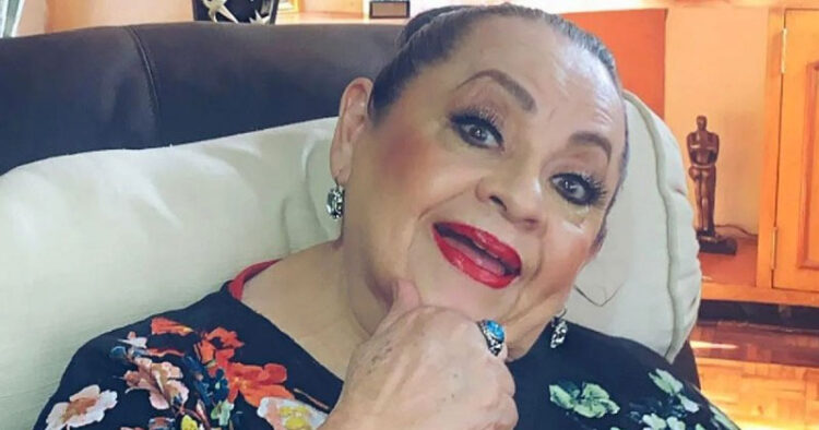 Lucila Mariscal regresa a escenarios después de cirugía de cadera