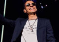 Marc Anthony recibe botellazo en pleno concierto