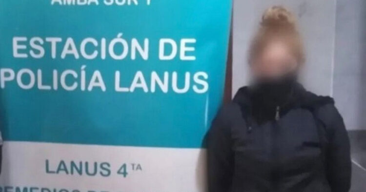 Madre da golpiza a maestra que le dijo ‘burro’ a su hijo