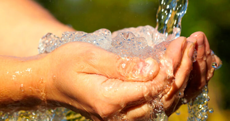 Gobiernos del mundo deben de  asegurar el agua potable: ONU