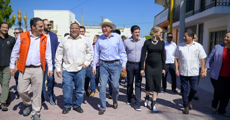 Destacan visita de Ken Salazar al municipio de China, Nuevo León