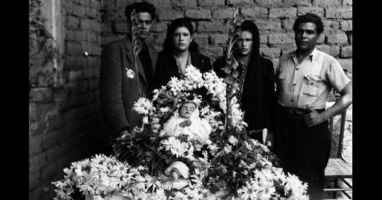 Invita Murep a la exposición fotográfica Angelitos, una mirada al ritual de la muerte niña