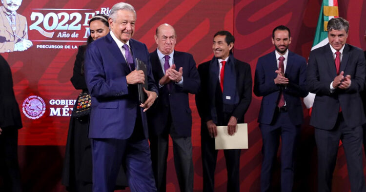«Iniciativa privada reducirá costo de la canasta básica»: AMLO