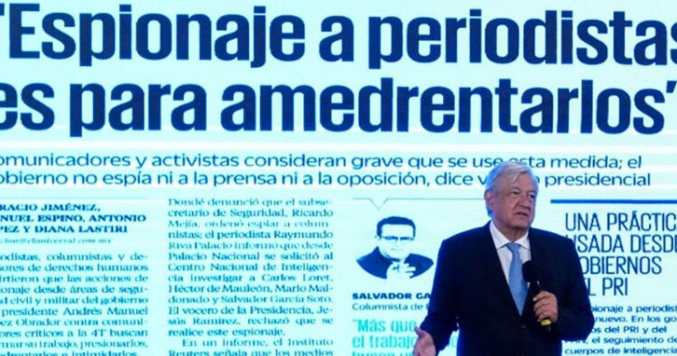 AMLO rechaza haber realizado espionaje a periodistas