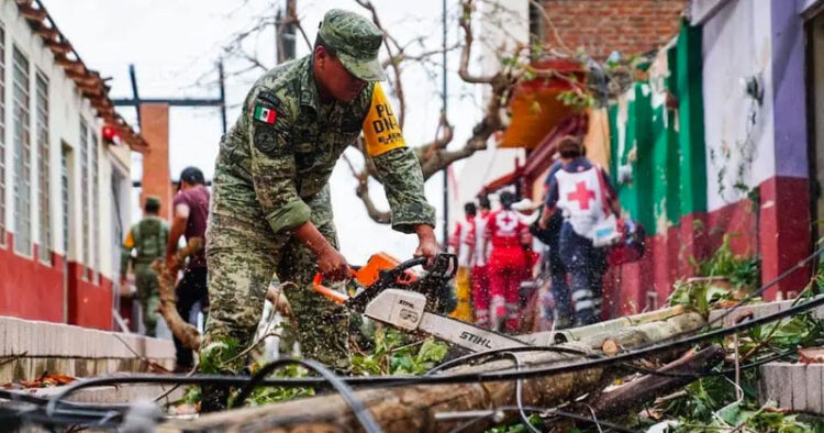 Atenderá AMLO a damnificados de Nayarit
