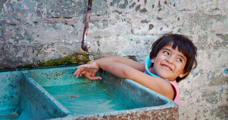 UNICEF invita a todos a seguir con la higiene personal pese a baja de covid