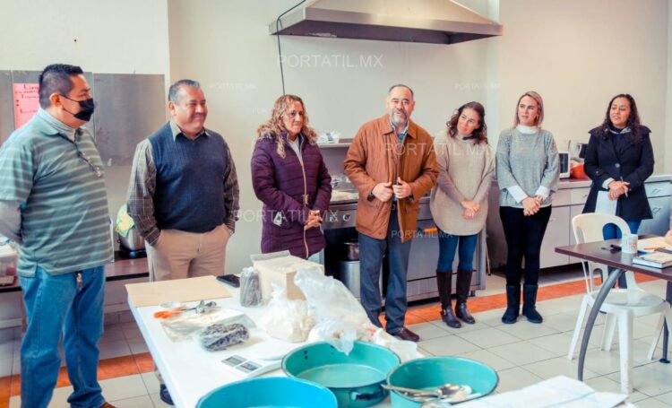 Entrega DIF Victoria alimentos a miles de niños