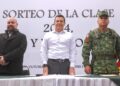 El alcalde de Victoria, Eduardo Gattás asiste al sorteo del servicio militar