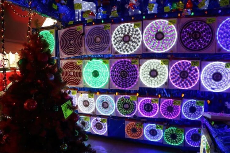 Llaman a tener cuidado con luces navideñas pirata