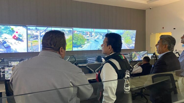 Recorre presidente municipal instalaciones del C4