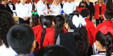 Asiste Lalo Gattás al arranque de campaña de vacunación infantil
