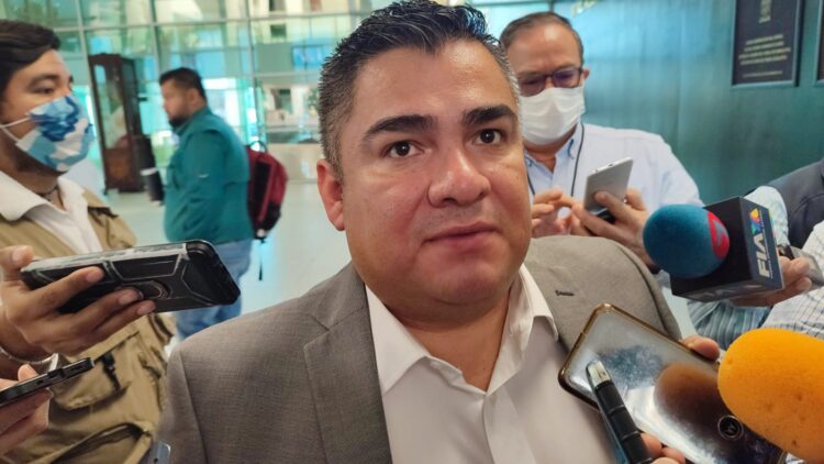 Diputados reabrirían cuentas públicas de Cabeza de Vaca por presunta corrupción