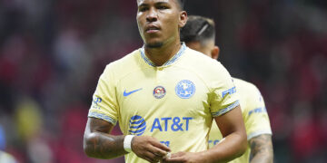 Prepara Roger Martinez su salida del América