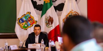Instala Municipio mesa para normar asentamientos irregulares
