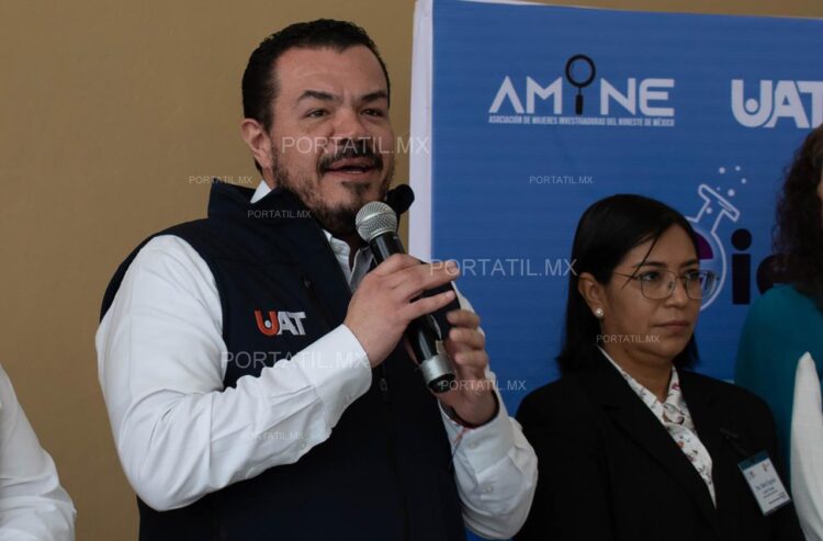 Guillermo Mendoza, Rector de la UAT, inaugura conversatorio sobre mujeres en la ciencia