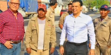 Supervisa alcalde reparación de fugas de agua en Victoria