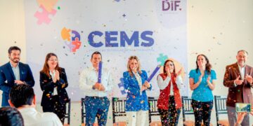 Inaugura Lucy de Gattás centro de atención para niños con autismo