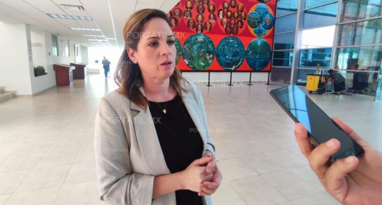 (VIDEO) Pide Alejandra Cárdenas impulsar temas de igualdad de género y empleo para jóvenes