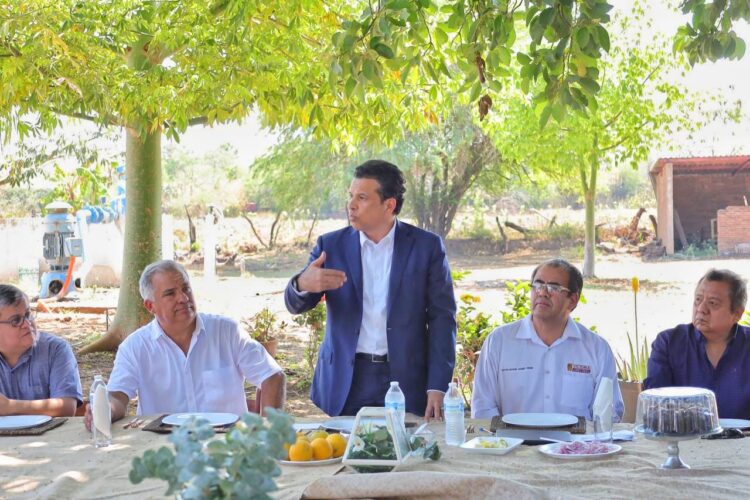 Somos el contacto más cercano con la gente: Eduardo Gattás