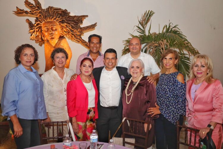 Distingue Alcalde a victorenses en el Día Internacional de la Mujer 2023