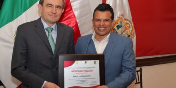 Declara Victoria huésped distinguido a Embajador de Polonia
