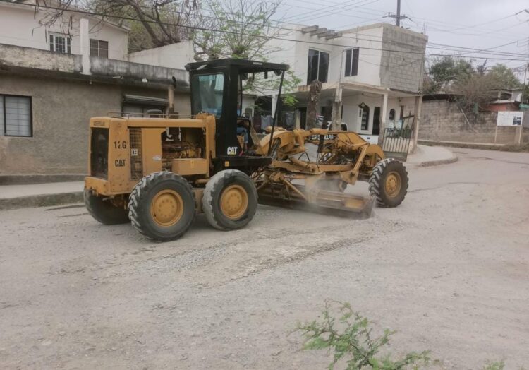 Mejora municipio calles de difícil acceso en Victoria