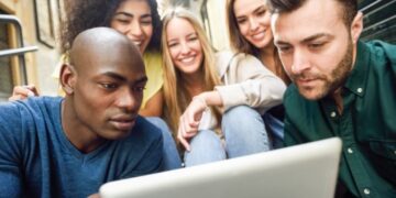 Como contratar un servicio de Freelance en Internet
