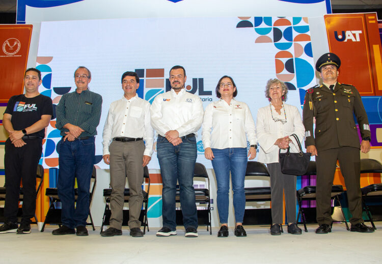 Inauguran la Feria Universitaria del Libro FUL UAT 2023 en Victoria
