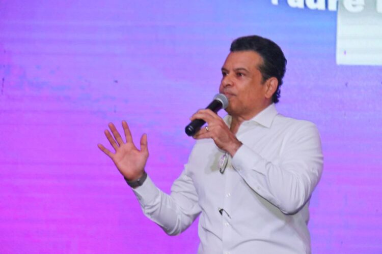 Asiste Alcalde a Congreso Juvenil