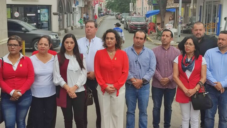 Rechazan comerciantes de Victoria reforma que reduce las jornadas laborales