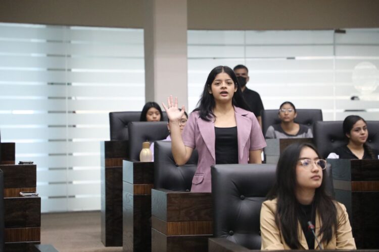 Recibe Congreso a estudiantes de la Universidad Politécnica de Victoria