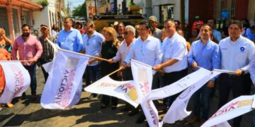 Suman 2,607 m2 más de nueva  carpeta asfáltica en Victoria