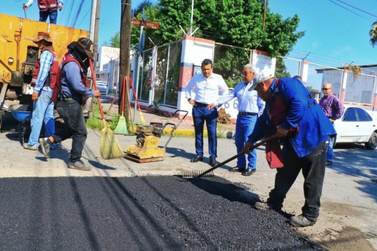 Supervisa alcalde avance de programa emergente de bacheo