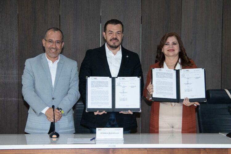 La UAT y el Colegio de Contadores de Victoria firman convenio de colaboración