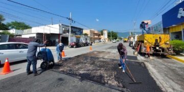 Intensifica municipio arreglo de calles en la ciudad y ejidos