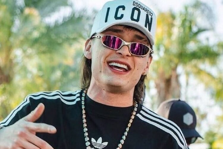 Peso Pluma estrena álbum