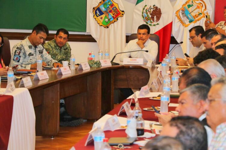 Atiende Alcalde denuncias ciudadanas en Mesa de Seguridad