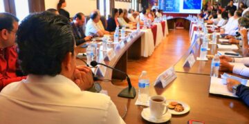 Instala alcalde Consejo de PC ante inicio de temporada de ciclones